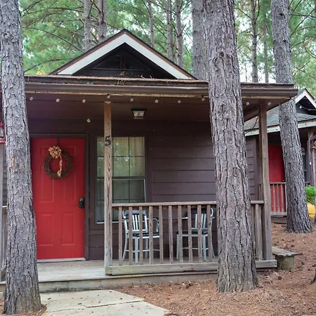 Kick Back Ranch Hotel Ramer Exterior photo