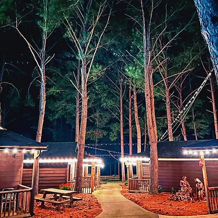 Kick Back Ranch Hotel Ramer Exterior photo
